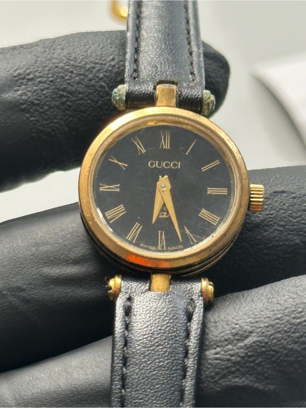 Gucci 2000L Sherry Line Roman Numeral Black Dial 22mm Ladies’ Dress Watch - Picture 3 of 12